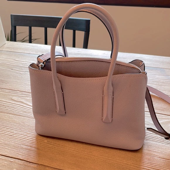 Kate Spade lavendar handbag. - Picture 2 of 2